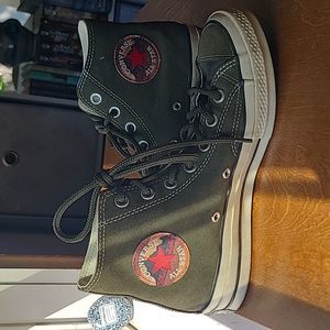 Converse All Star hightops, green, men's 6, women's 8